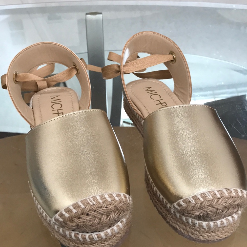 Gold closed toe espadrilles